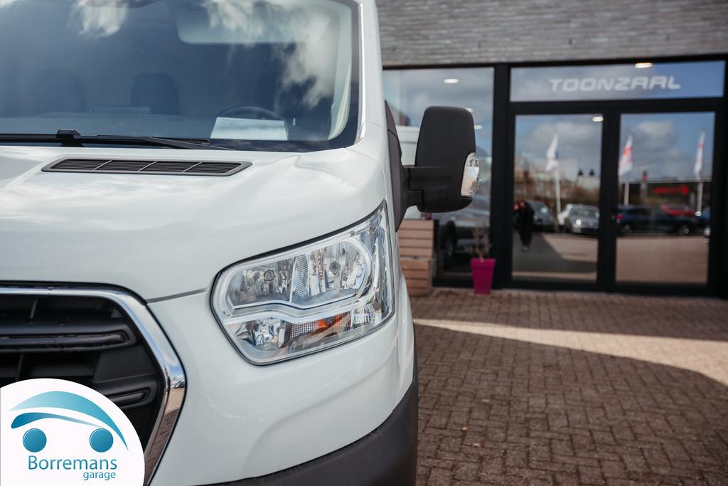 Ford Transit 2T Euro L3H2 6 Trekhaak/Parkeersensoren/Blueto, Autos, Camionnettes & Utilitaires, Achat, Entreprise, 3 places, Noir