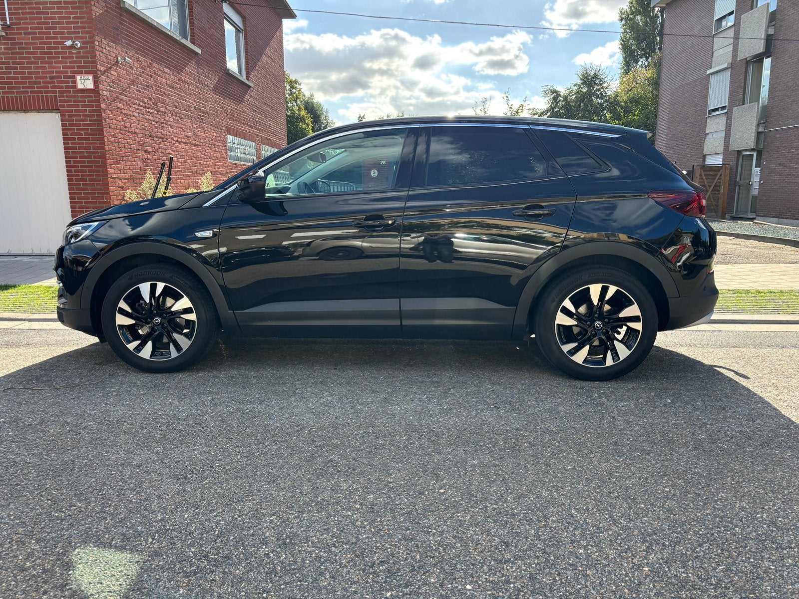 Opel Grandland x 1.2 in hele goede staat, Auto's, Euro 6, Zwart, Leder, Handgeschakeld