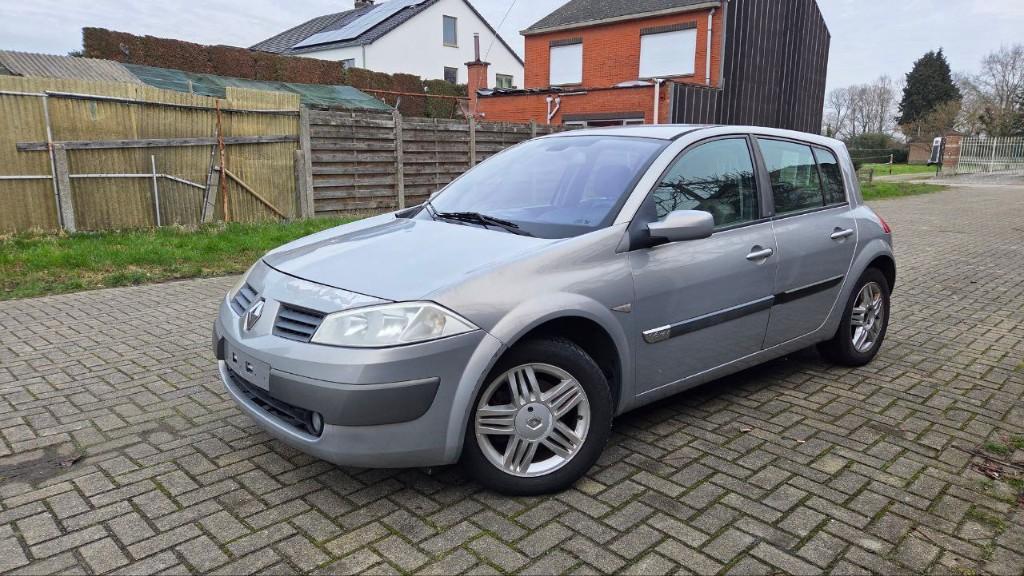 Renault Megane 1.6i van 2004, zo meenemen!, Auto's, Renault, Beige, Beige, Bedrijf, 5 deurs