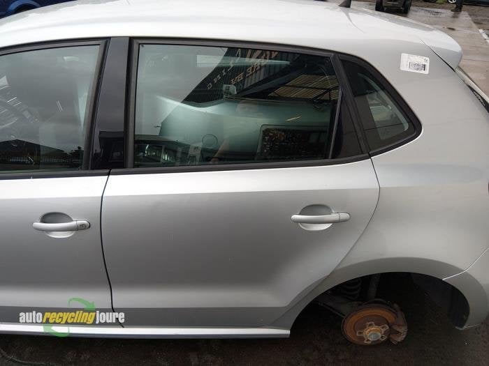 Portière 4portes arrière gauche d'un Volkswagen Polo (LA7W, Autos : Pièces & Accessoires, -, Volkswagen, -, 3 mois de garantie