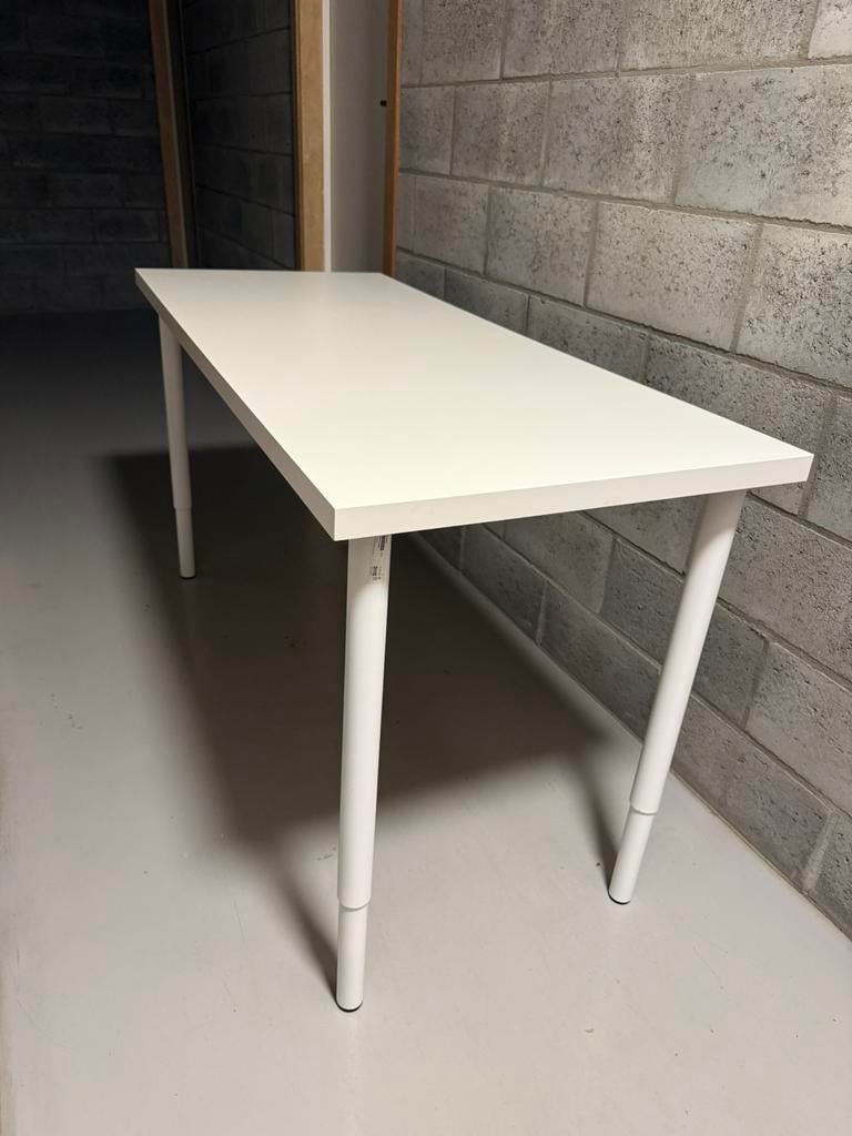Table LAGKAPTEN IKEA avec pates ajustables, Moins de 100 cm, Enlèvement, Utilisé, 50 à 100 cm