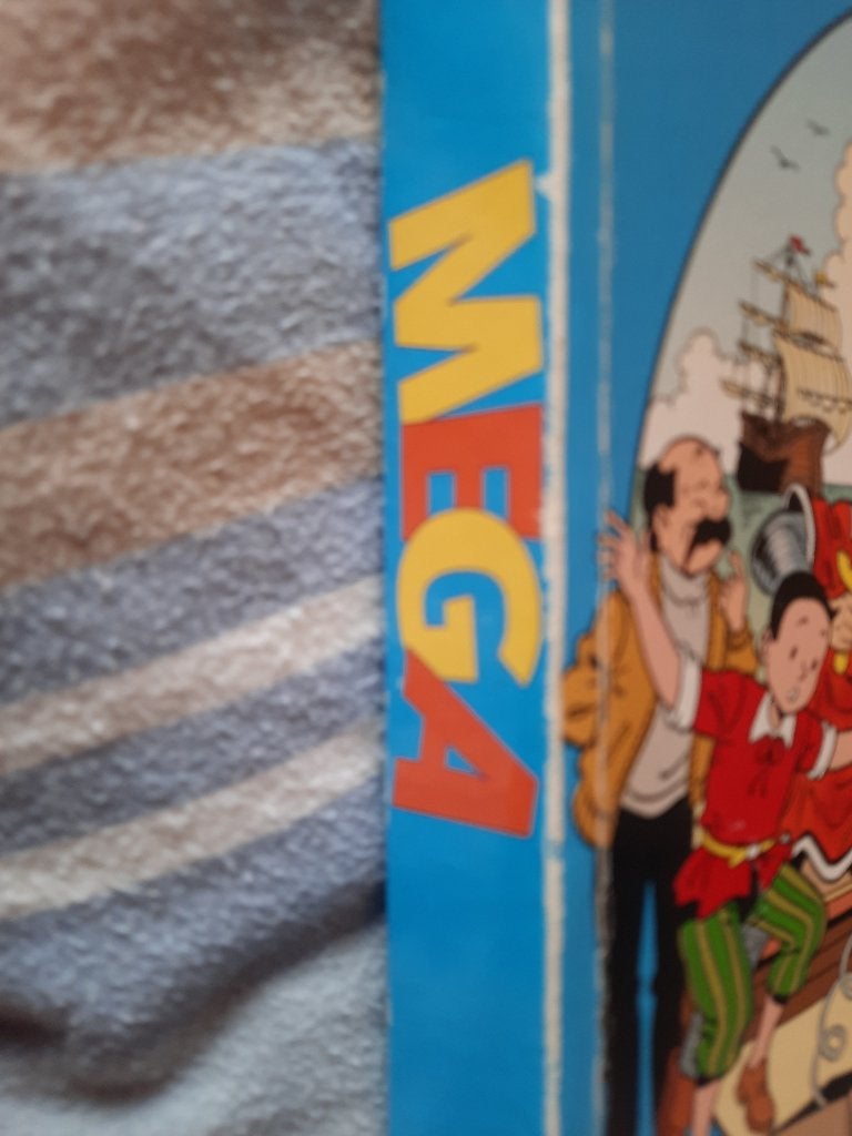 mega strip boek bundel van 10 soorten strips in één megaboek, Ophalen of Verzenden