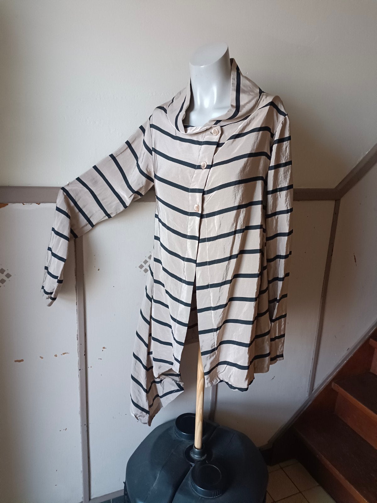 Kepourel tuniek asymmetrisch 38, Kleding | Dames, Blouses en Tunieken, Maat 38/40 (M), Beige, Ophalen of Verzenden, Gedragen