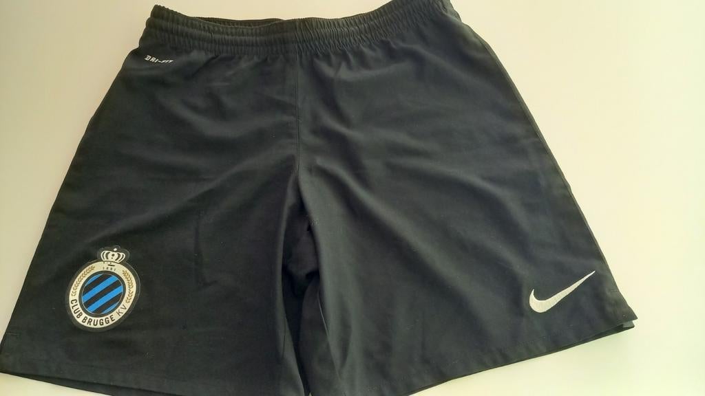 2 Voetbalshortjes Club Brugge, Kinderen en Baby's, Ophalen
