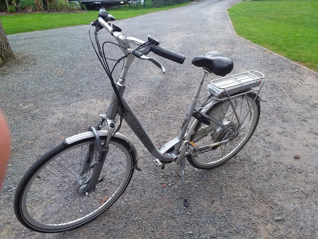 Electrische damesfiets, Fietsen en Brommers, 47 tot 50 cm, Zo goed als nieuw, Trommelrem, Ophalen