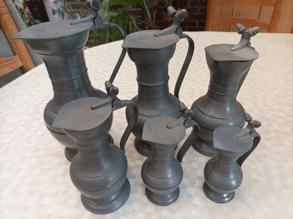6 tinnen wijnkaraffen, Ophalen of Verzenden