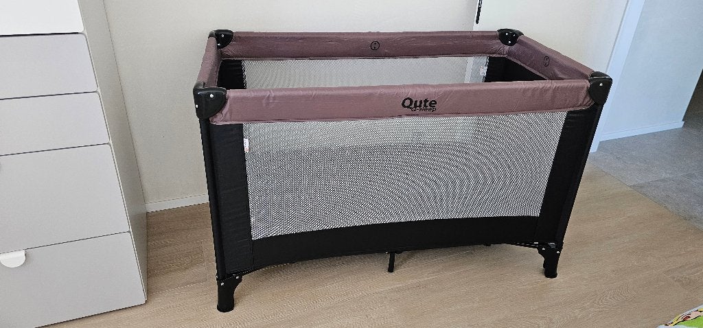 Q-sleep reisbedje, Kinderen en Baby's, Ophalen, Zo goed als nieuw, Minder dan 140 cm, Minder dan 70 cm