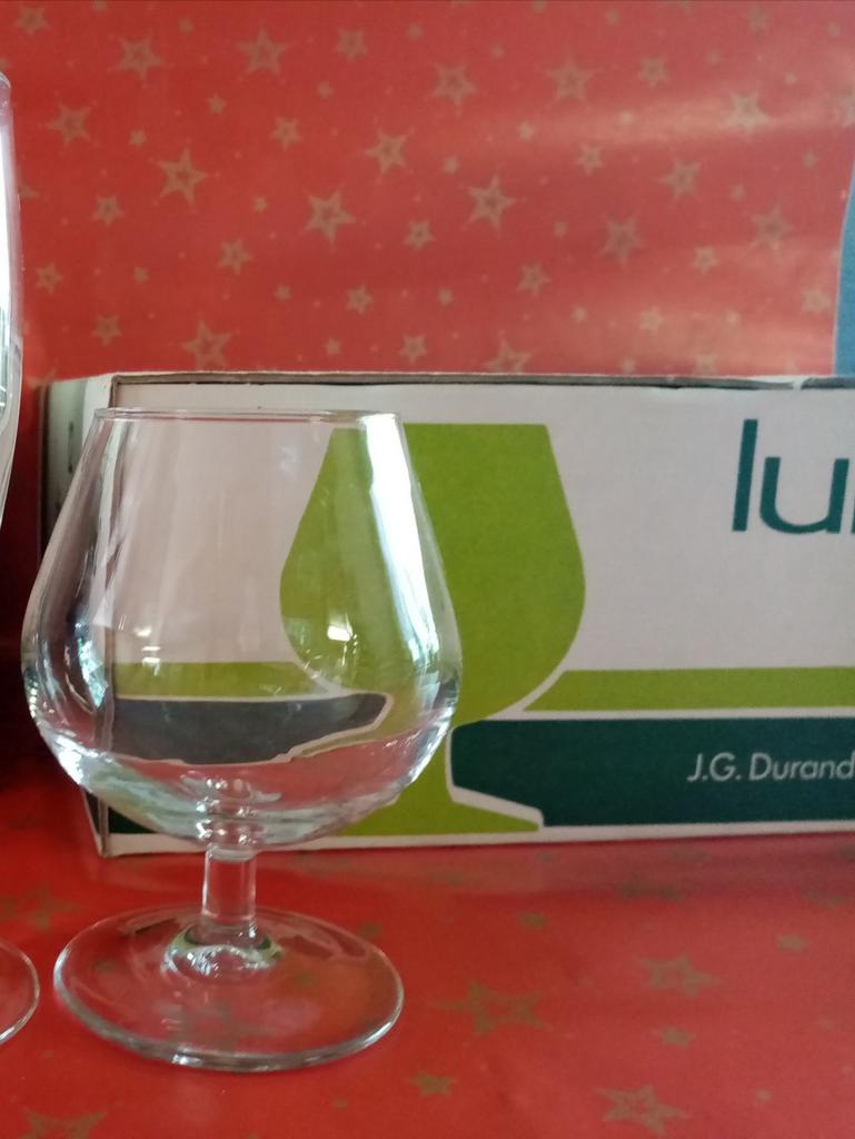 Verres à champagne et ballons, Enlèvement ou Envoi