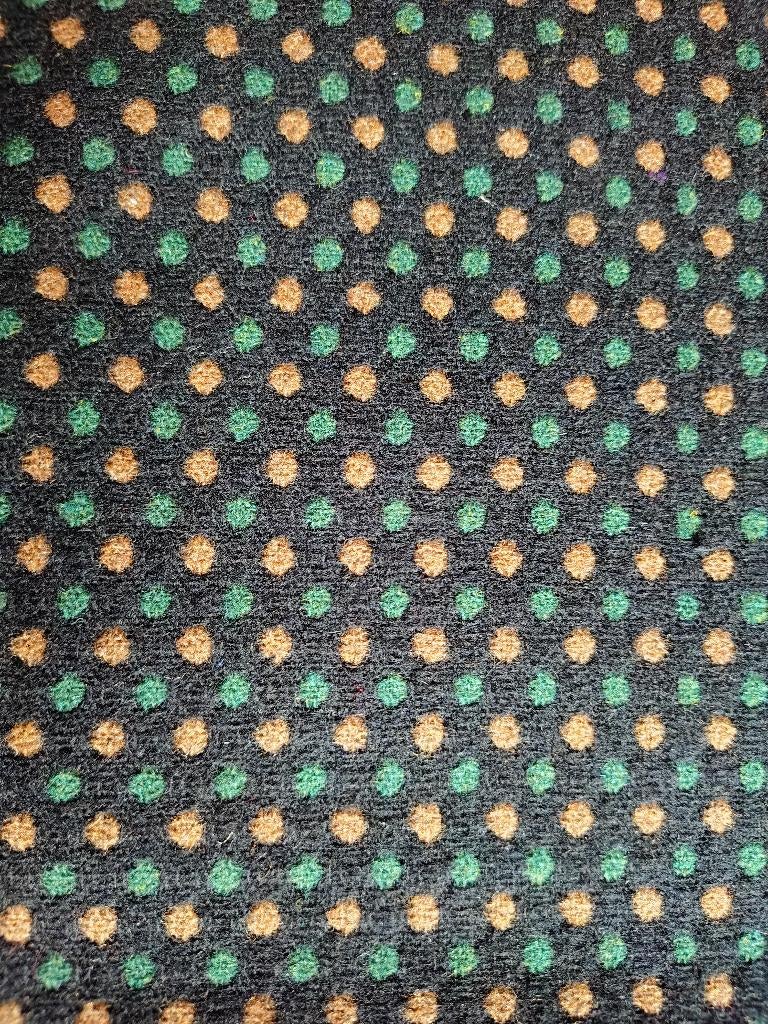 Iets zwaardere stof zwart met stippen bruin en groen bollen, Hobby en Vrije tijd, Wol, 120 cm of meer, Zwart, Nieuw