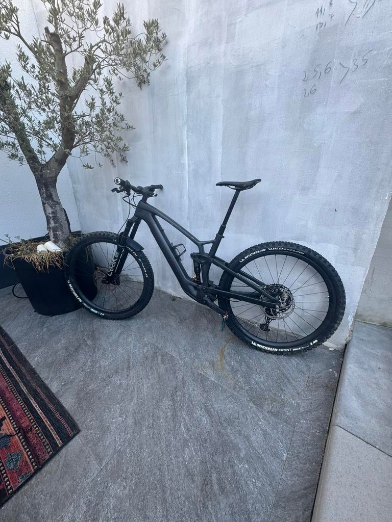 Trek Fuel Exe 9.8 XT 2023, Enlèvement, Comme neuf, Trek