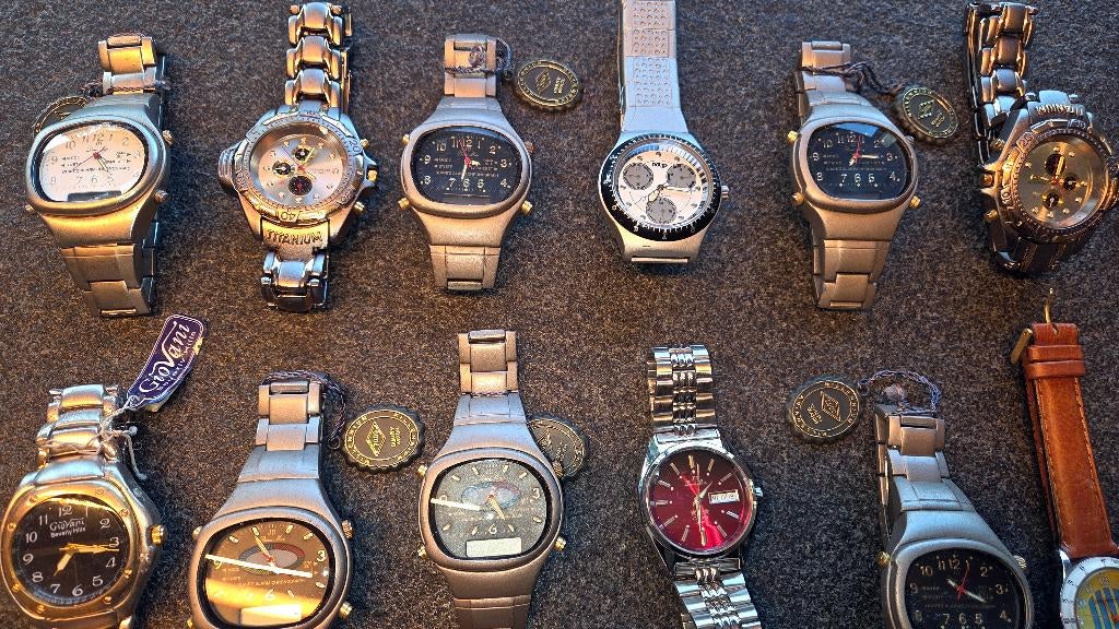 Horloges digitaal "Old new stock", Montre-bracelet, Autres marques, Enlèvement, Acier