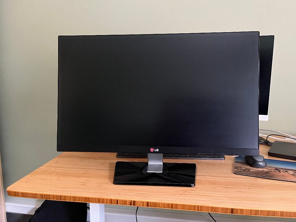 LG Full HD Monitor (27") – Zeer goede staat, Informatique & Logiciels, Gaming, IPS, 5 ms ou plus, 61 à 100 Hz