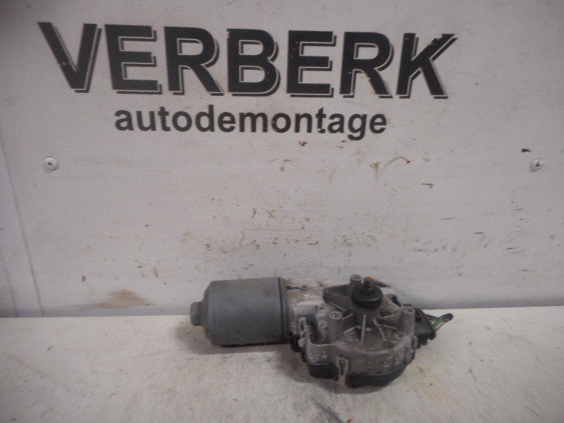 MOTEUR ESSUIE-GLACE AVANT Ford Galaxy (WGR) (7m3955119), Robert Bosch AG, Robert-Bosch-Allee 1
74232  Abstatt, DE, Engineering@bosch.com