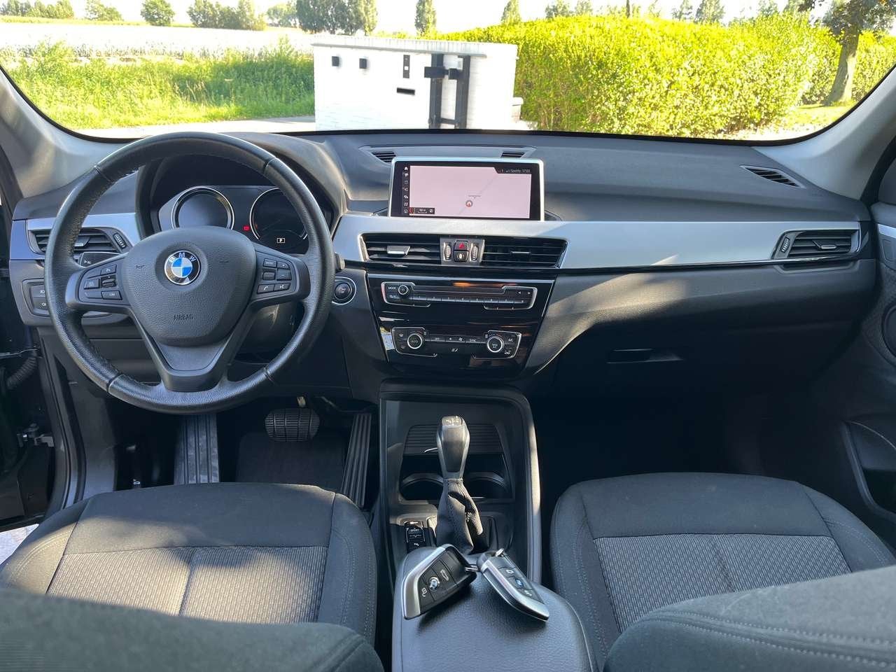 BMW X1 PHEV 1.5iA xDrive25e OPF/1eignr/55000km/Navi/Led/Pdc, Autos, BMW, Argent ou Gris, 0 kg, 5 portes, Automatique