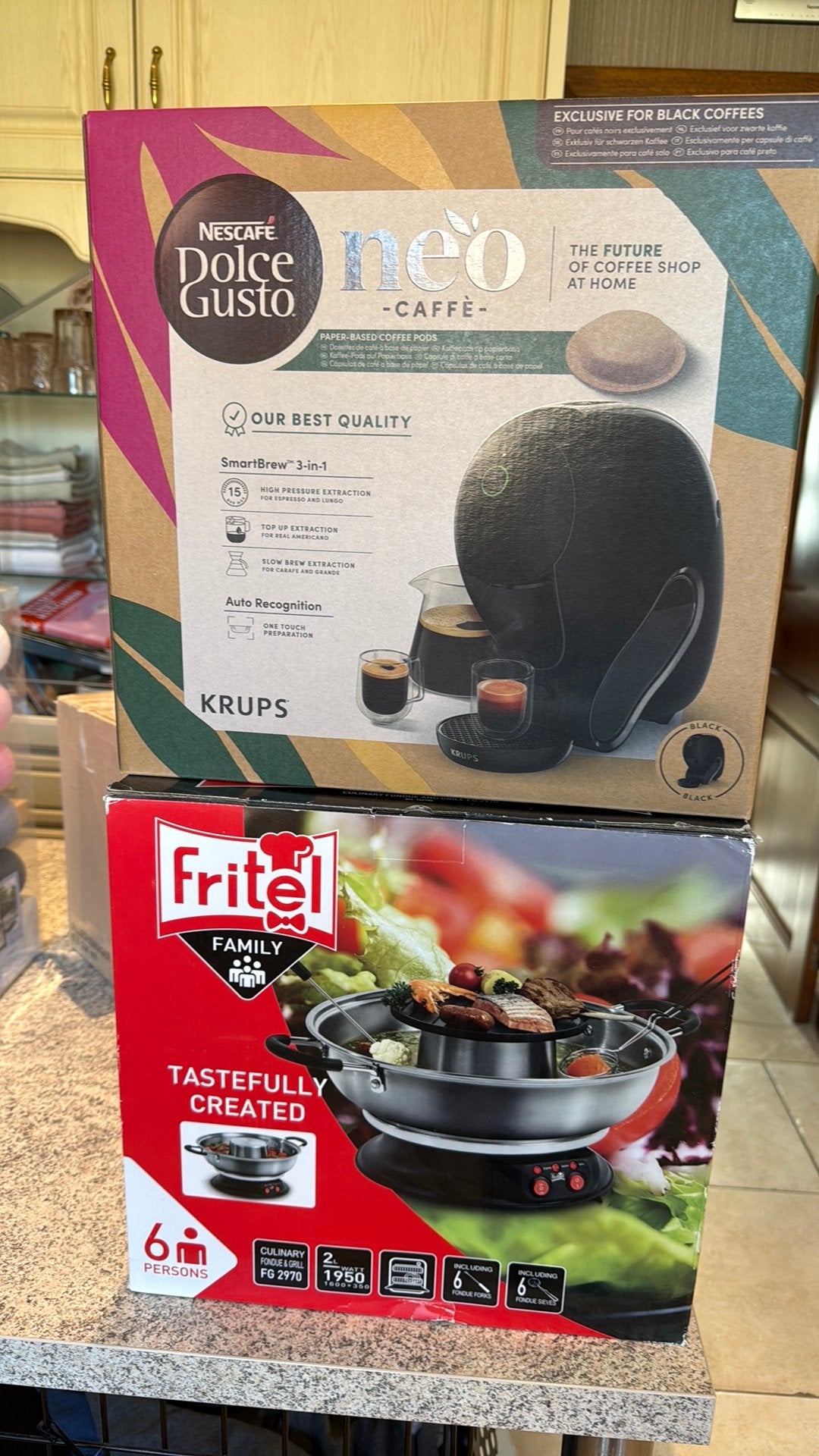 Fritel elecktrische fondue set en dolce gusto koffiezet, Enlèvement ou Envoi, Neuf, 4 à 7 personnes