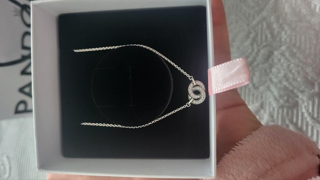Collier Pandora neuf !, Argent
