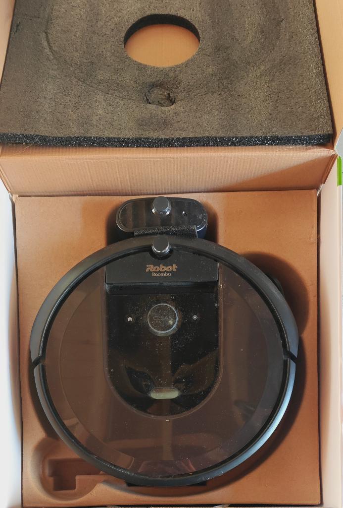 iRobot i7 robot stofzuiger + Accessoires, Gebruikt, IRobot, Robotstofzuiger, Bedienbaar via app