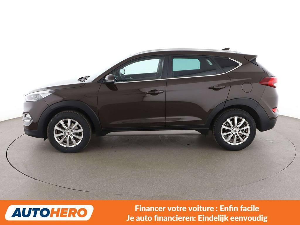 Hyundai Tucson 1.6 Classic blue 2WD, Autos, Cuir, Achat, Beige, https://public.car-pass.be/vhr/7aefdd3a-5173-4dd9-a543-5a6503d3ce9a