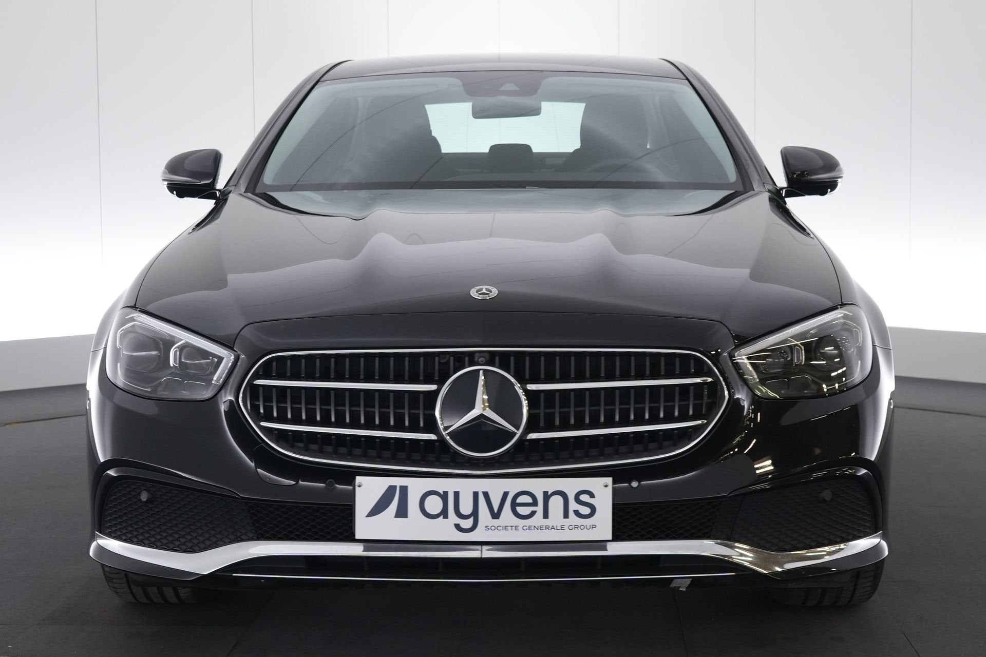(2CBG911) MERCEDES-BENZ E, Auto's, Automaat, 4 deurs, Achterwielaandrijving, Gebruikt