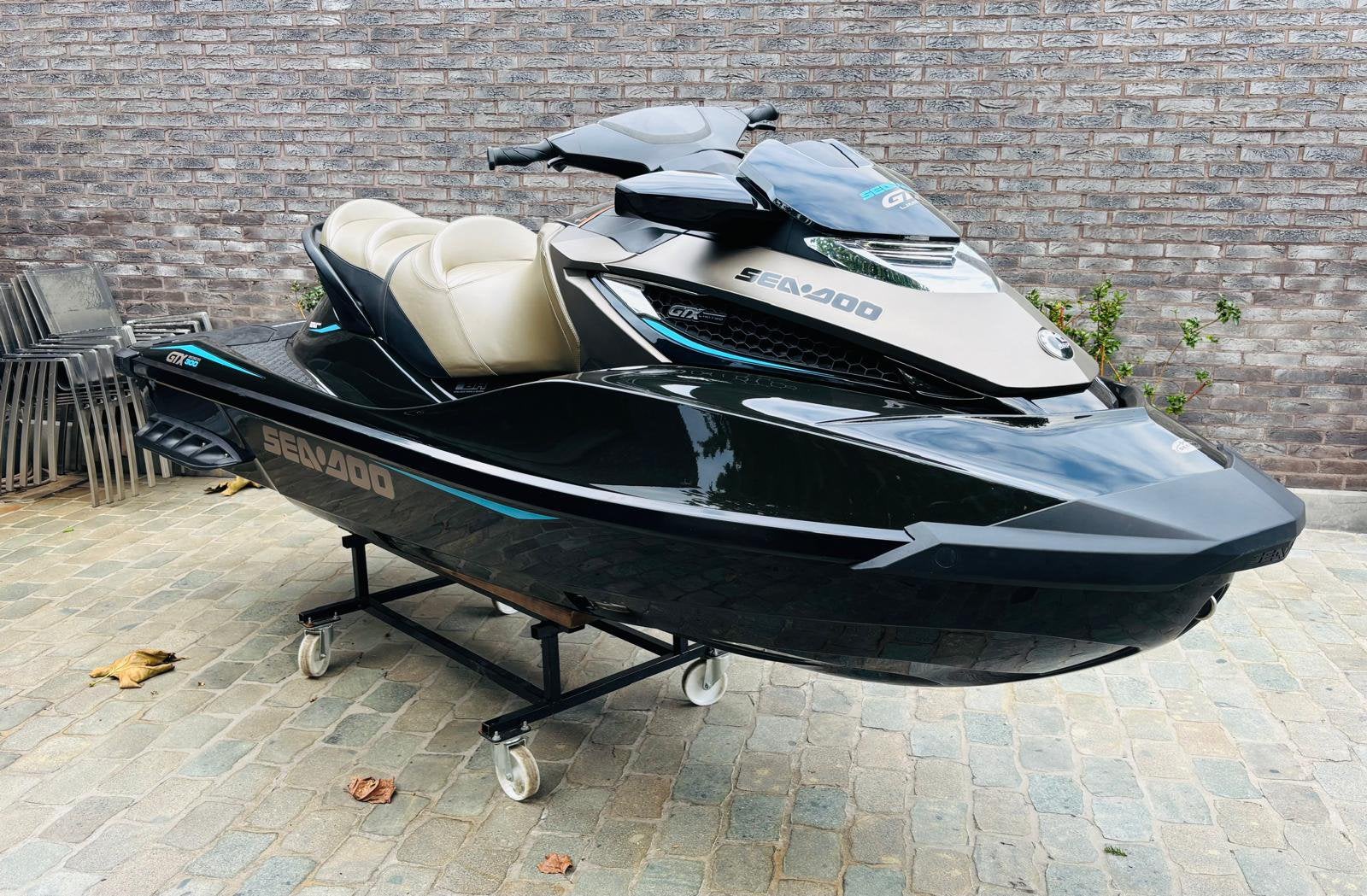 Sea doo GTX 300pk / Nieuwstaat / 25 uren / 12000 euro, Ophalen of Verzenden, Zo goed als nieuw