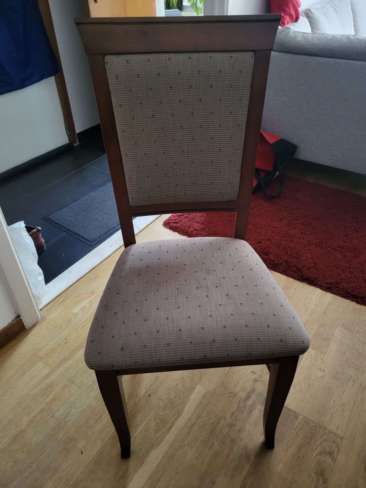 6 chaises stoelen, Enlèvement