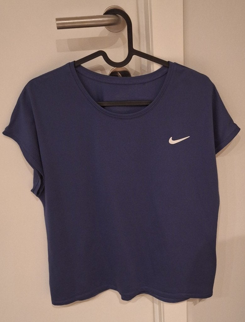 Tenniskleding, bloesje, Nike (Dri-Fit), maat L, paars, Vêtements | Femmes, Vêtements de sport, Taille 42/44 (L), Enlèvement ou Envoi
