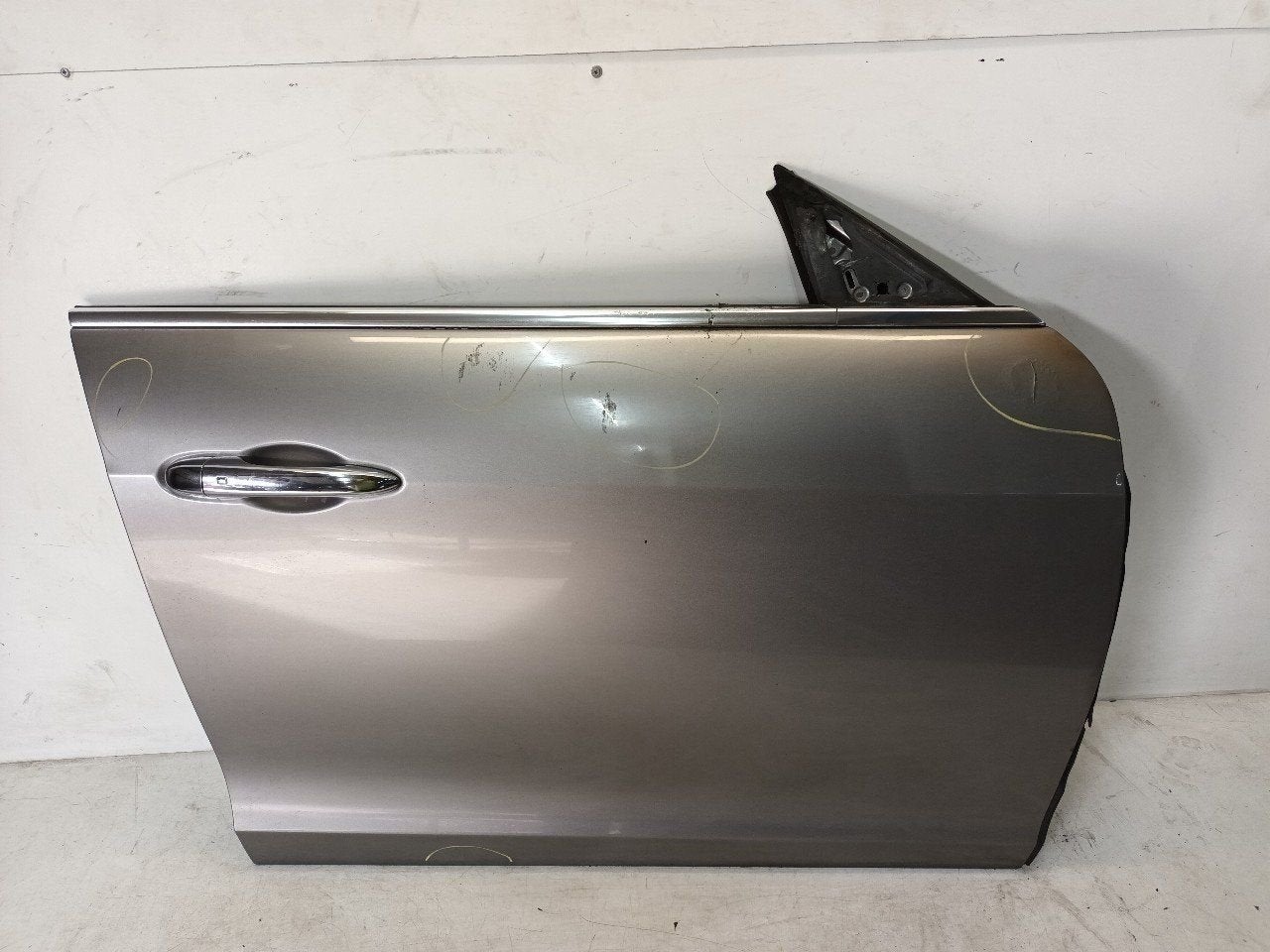 Portier rechts voor Maserati Ghibli, Onderdelen@venauto.nl, Ettenseweg 76, 4706 PB Roosendaal, The Netherlands, Enlèvement ou Envoi