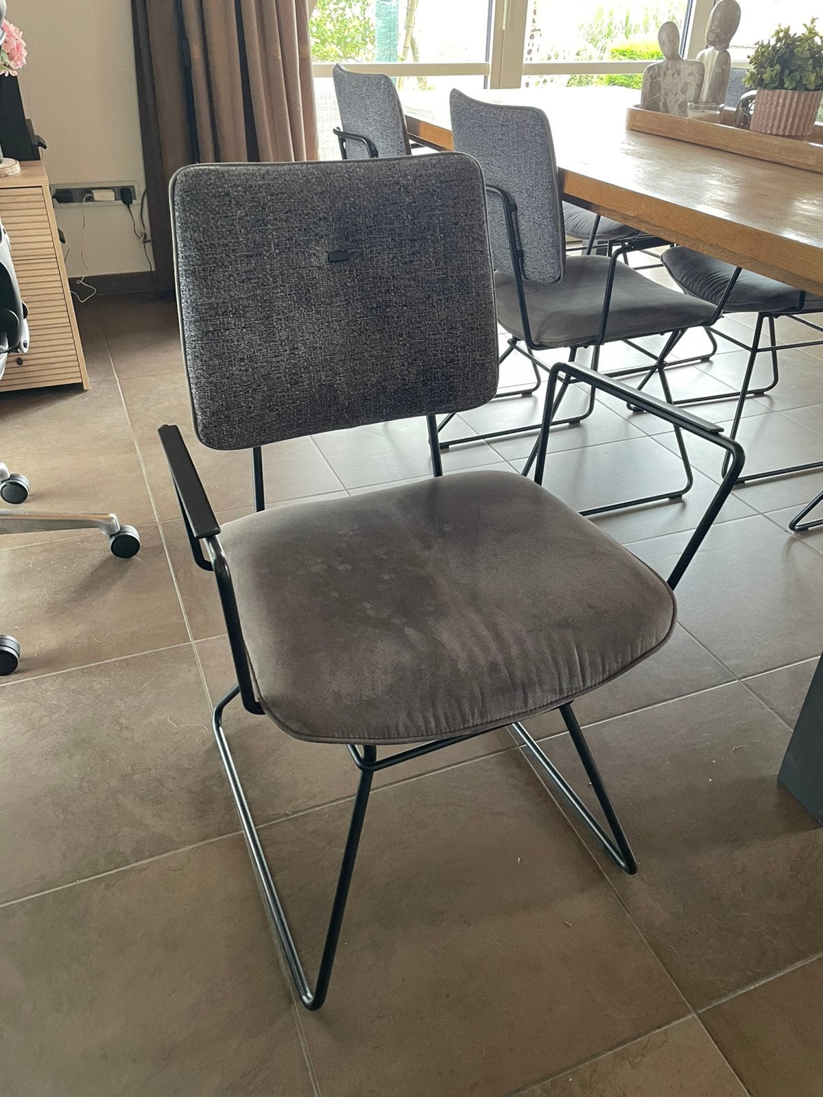 6 stoelen XOOON, Ophalen, Zo goed als nieuw, Zwart, Stof
