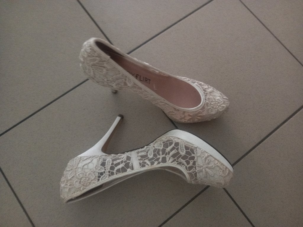 Hoge pumps 42, Kleding | Dames, Schoenen, ANDERE, Pumps, Beige, Ophalen of Verzenden