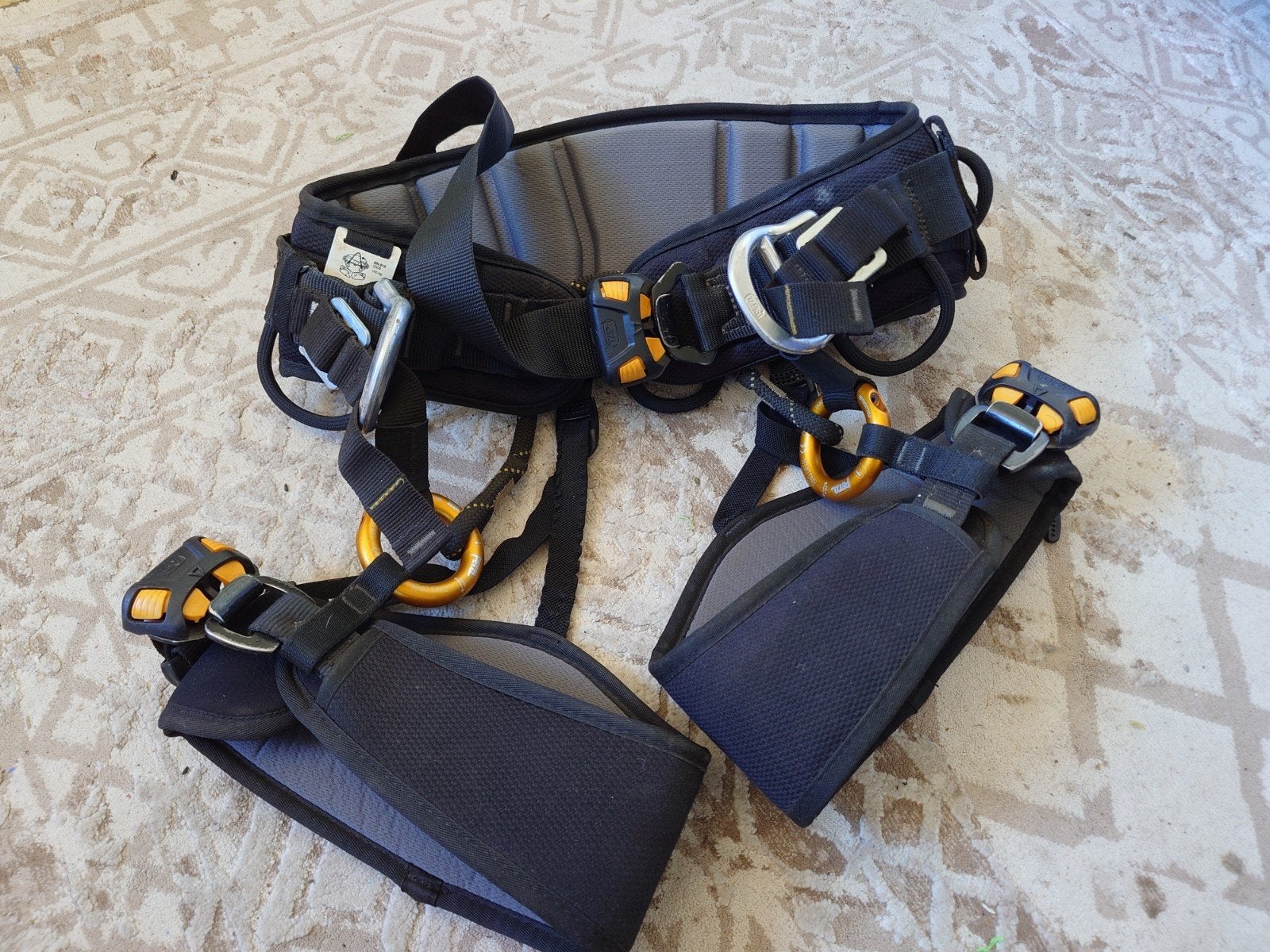 petzl sequoia taille 2, arboristes et grimpeurs, Enlèvement ou Envoi, Comme neuf, Accessoire d'escalade