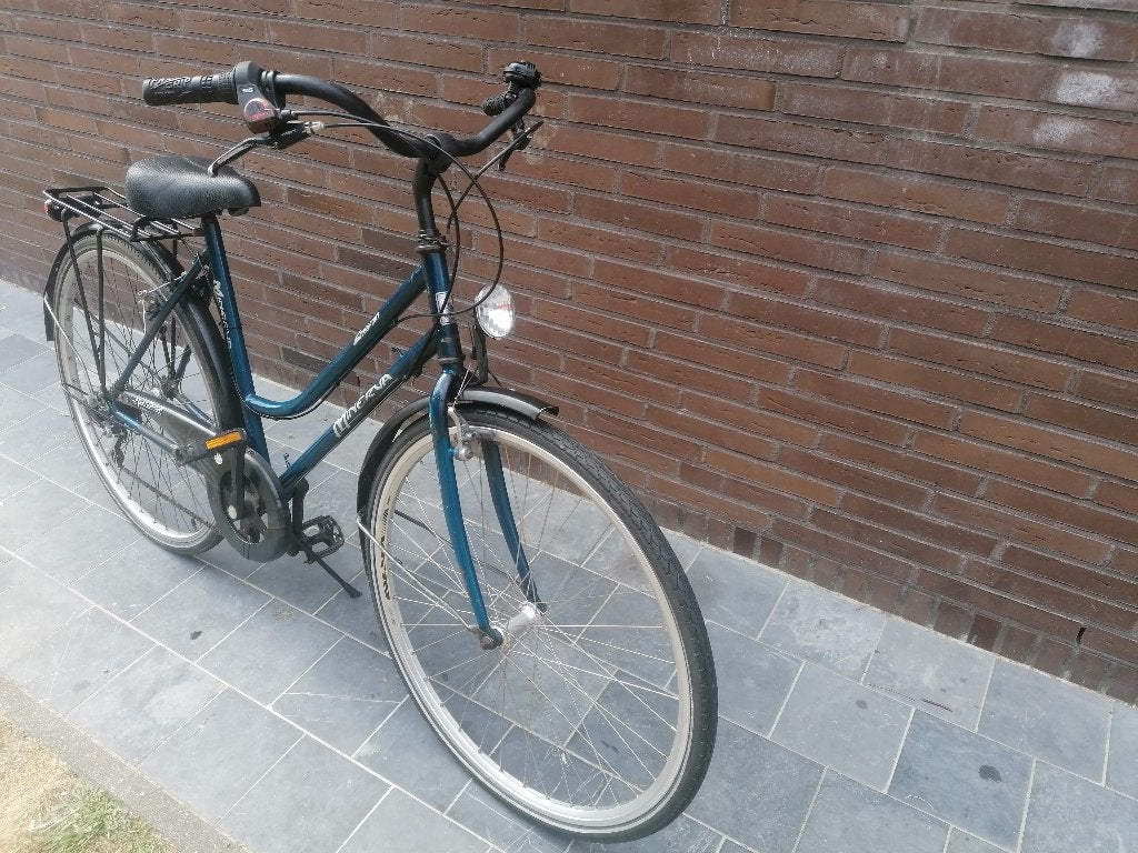 Damesfiets Minerva, Fietsen en Brommers, Ophalen, Versnellingen