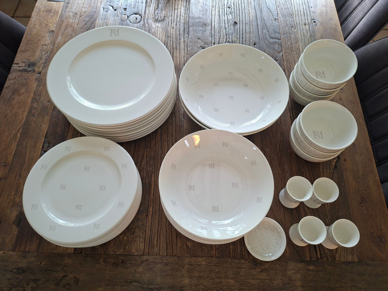 Riviera Maison servies monogram 36 stuks zo goed als nieuw, Enlèvement, Comme neuf