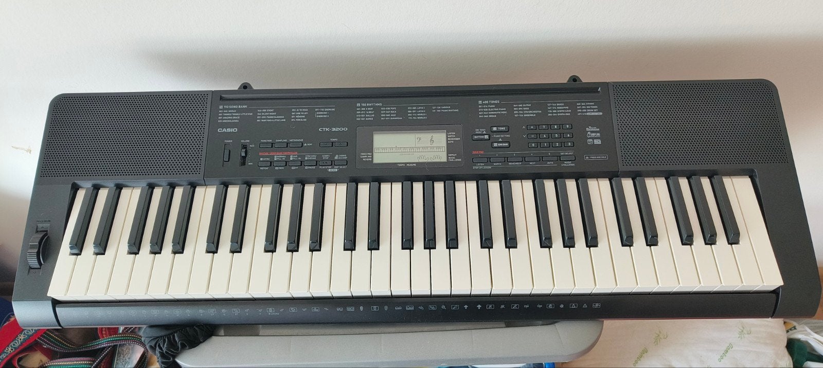 Casio CTK-3200 keyboard + sustain pedal + adapter + hoes, Muziek en Instrumenten, Keyboards, Ophalen, 61 toetsen, Casio