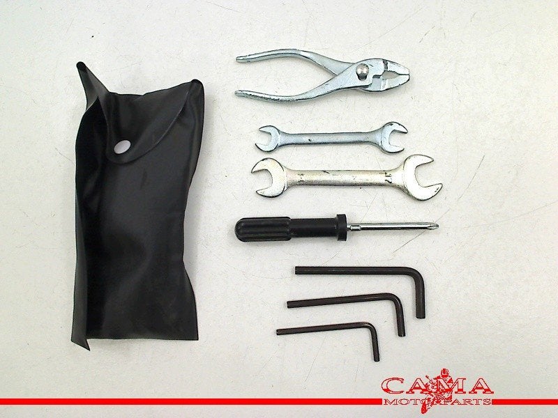 ENSEMBLE D'OUTILS VLR 1800 / C 1800 (VLR1800 C1800), Dhr. S. di Majo, Utilisé, Info@cama-motorparts.nl, P.J. Troelstraweg 8 8
3144 CX  MAASSLUIS, NL