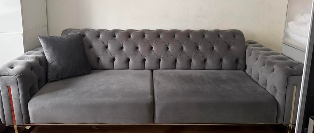 Moderne grijze design zetel – zo goed als nieuw, Ophalen, Driepersoons, Zo goed als nieuw, Rechte bank