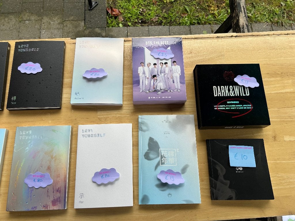 TE KOOP: VOLLEDIGE K-POP COLLECTIE (BTS + TWICE + LISA), CD & DVD, CD | Pop, Enlèvement, 2020 à aujourd'hui, Comme neuf, Coffret