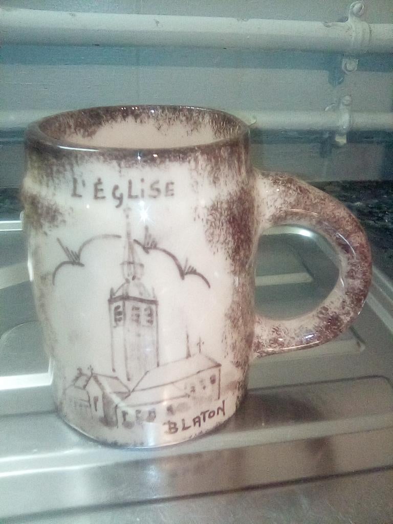 mug, Enlèvement