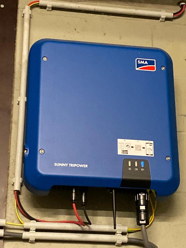 Omvormer SMA Sunny Tripower 4.0, Doe-het-zelf en Bouw, Ophalen, Zo goed als nieuw