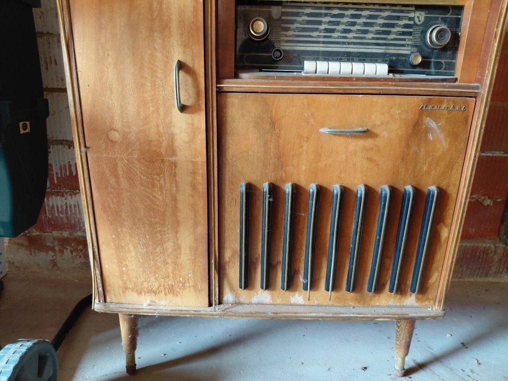 Antieke radio met platenspeler Novabel, Antiek en Kunst, Ophalen