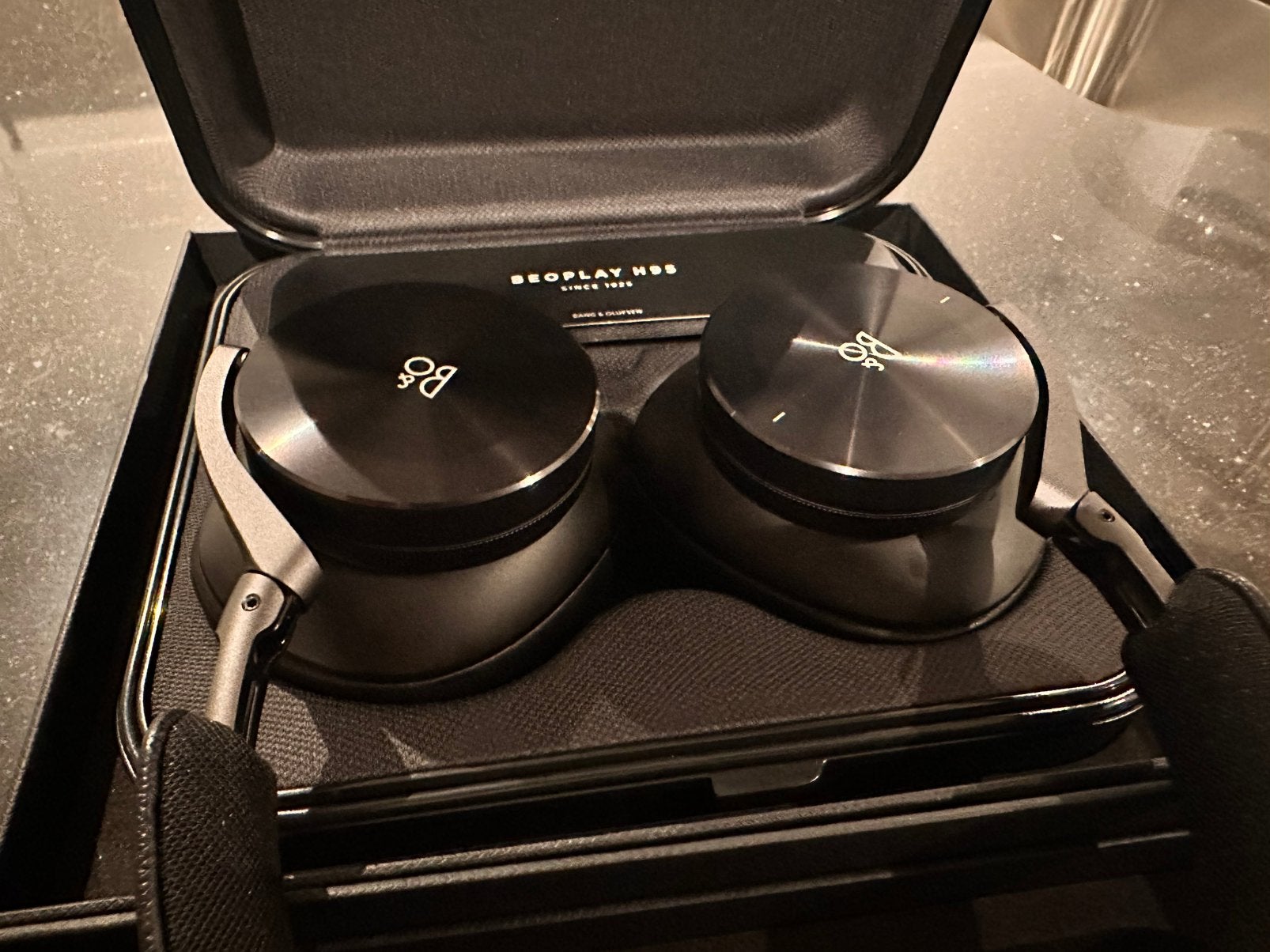 Bang & olufsen hoofdtelefoon H95 nieuw, TV, Hi-fi & Vidéo, Casques audio, Enlèvement ou Envoi, Comme neuf, Noir, Bang & Olufsen