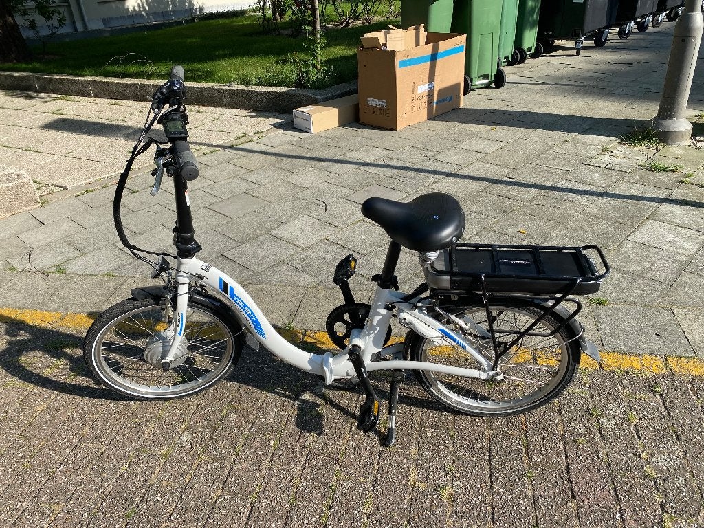 E minni fiets, Fietsen en Brommers, Elektrische fietsen, Ophalen, Zo goed als nieuw