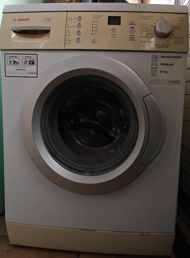Wasmachine  Bosh, Elektronische apparatuur, 6 tot 8 kg, Ophalen, Gebruikt, 1200 tot 1600 toeren