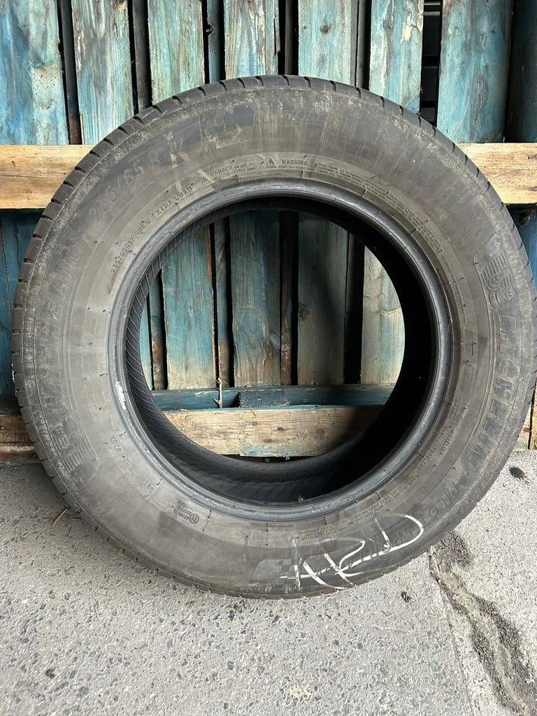 4 pneus hivers Goodyear ultragrip performance + 235 65 R17, Enlèvement, Utilisé
