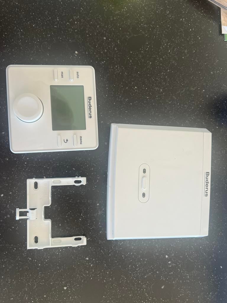 Buderus draadloze thermostaat RC200RF + RFM200, Doe-het-zelf en Bouw, Ophalen, Zo goed als nieuw