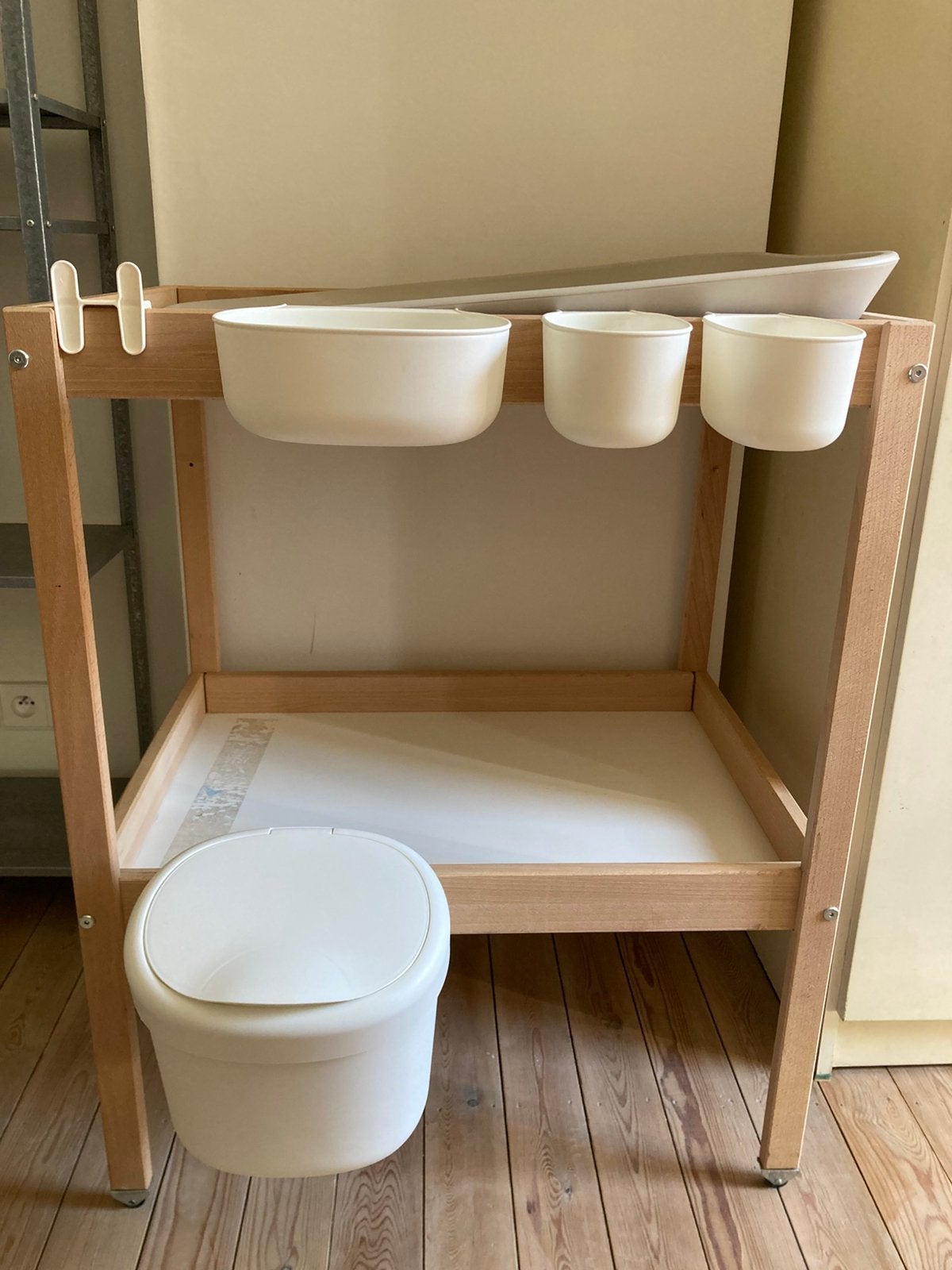 Ikea verzorgingstafel met wielen (zonder verzorgingskussen), Enlèvement, Comme neuf