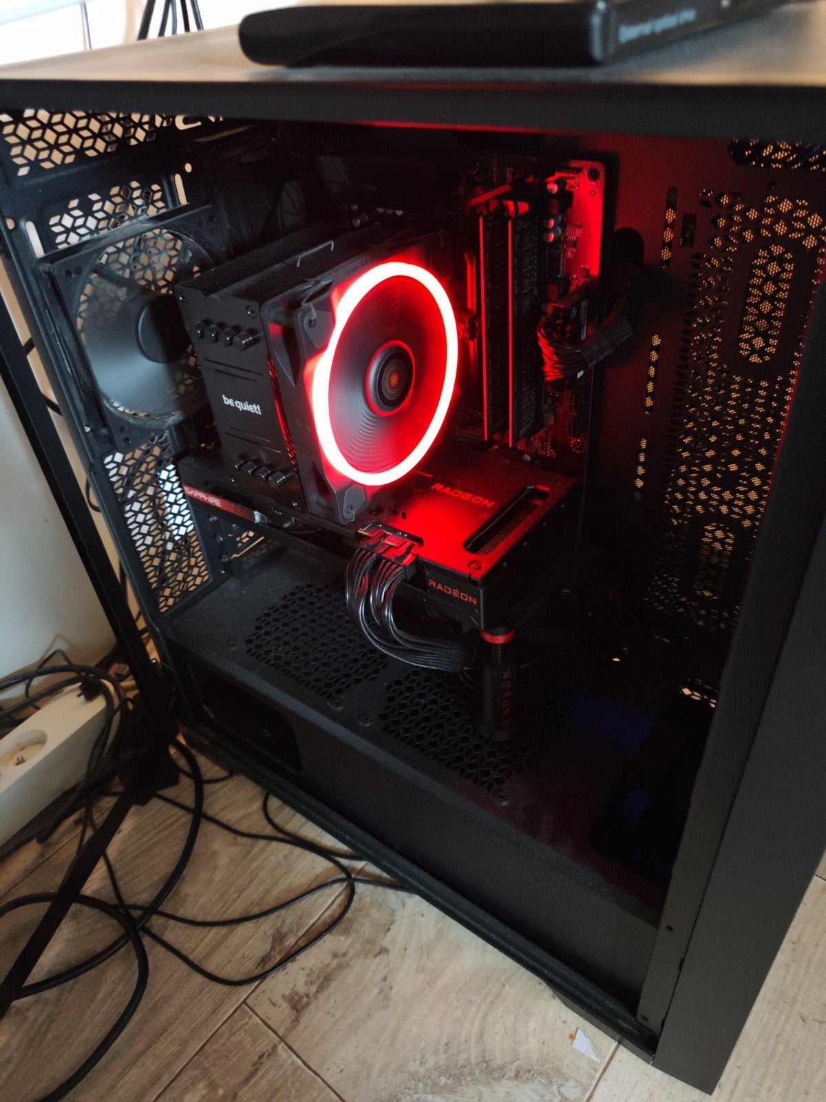 Sapphire Pulse Radeon RX 7600 XT 16GB — zeer goede staat, Ophalen of Verzenden, Gaming