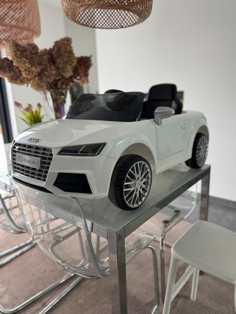 Voiture Audi, Enlèvement, Comme neuf