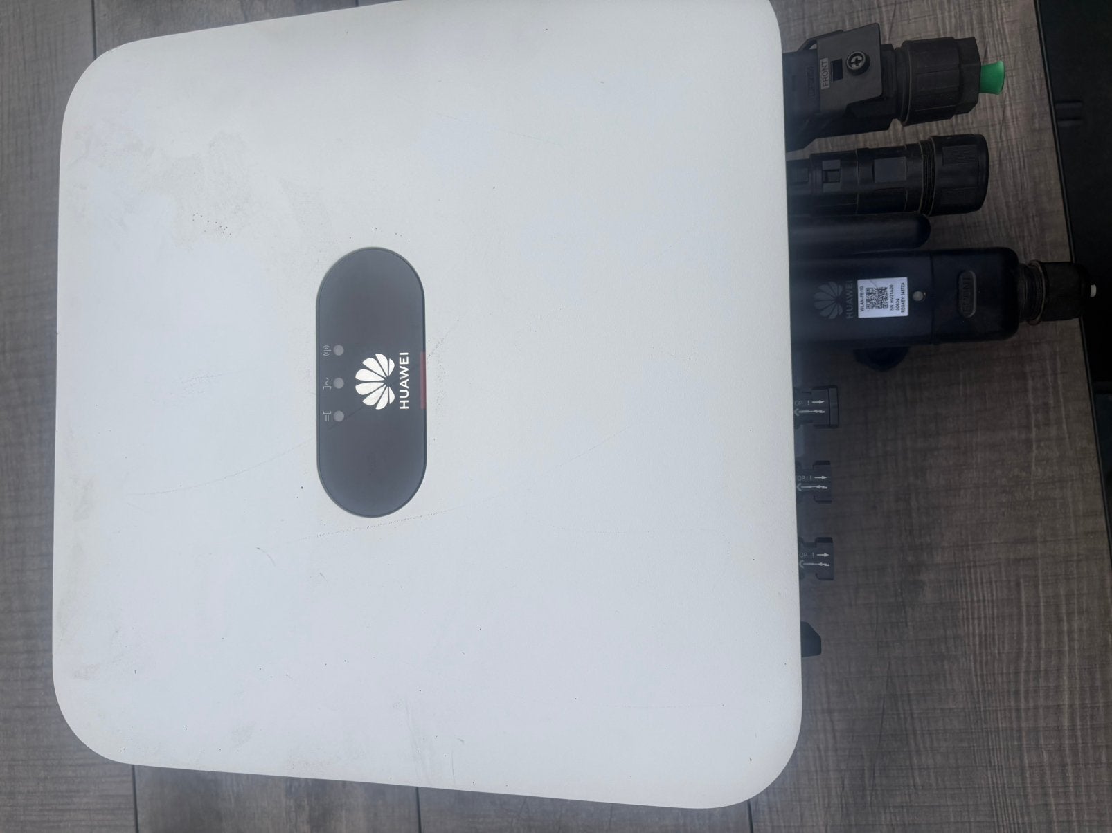 Huawei omvormer , geschikt voor batterij, Ophalen, Gebruikt