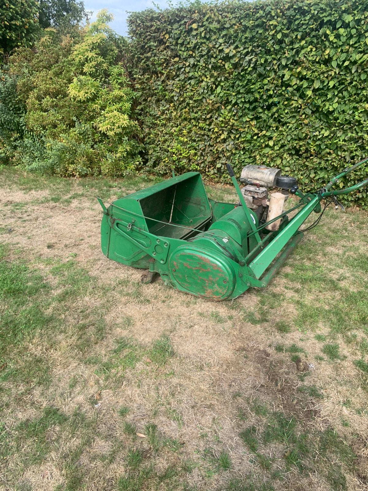 Ransomes Mastiff, Tuin en Terras, Ophalen