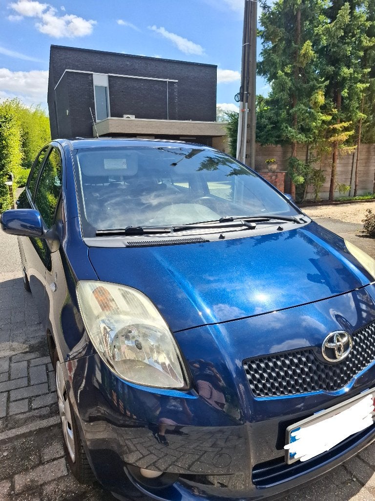 Blauwe Toyota stadswagen, Autos, Toyota, Achat, 1298 cm³, 1095 kg, Noir